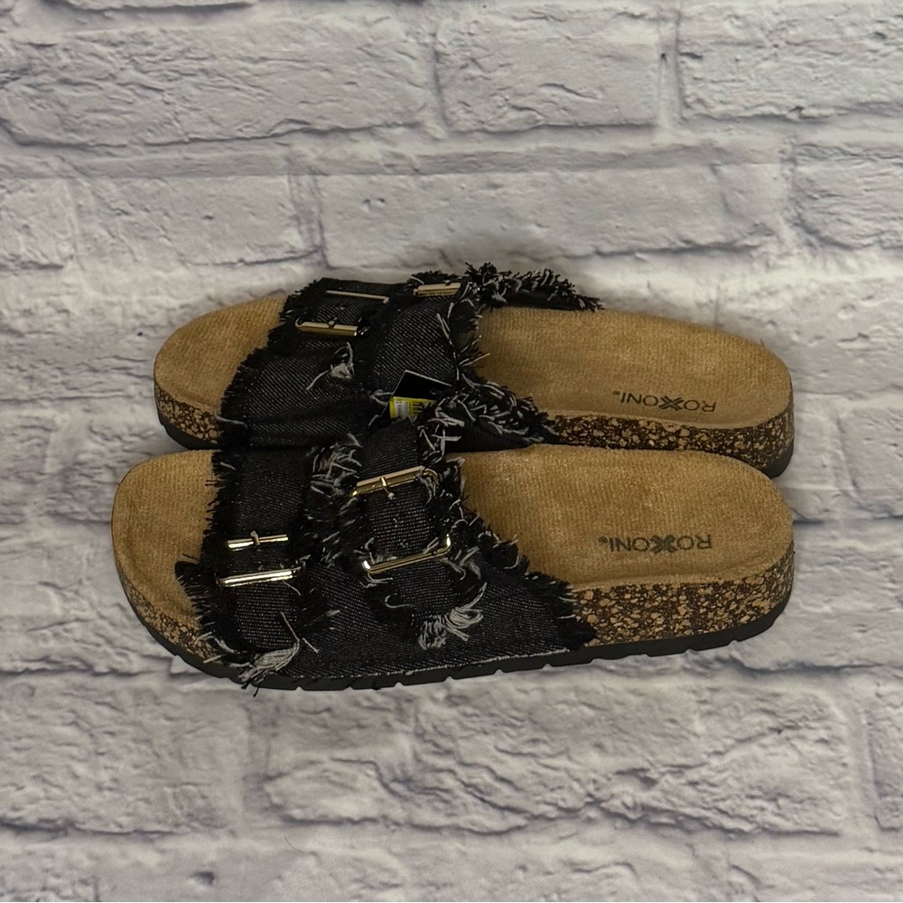 Women's Black Frayed Buckle Sandals